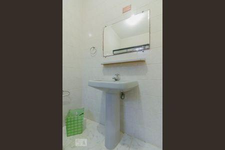 Casa para alugar com 226m², 3 quartos e 5 vagas Casa para alugar com 226m², 3 quartos e 5 vagasSuite