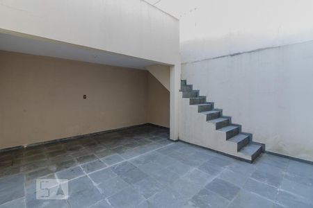 Casa para alugar com 226m², 3 quartos e 5 vagas Casa para alugar com 226m², 3 quartos e 5 vagasQuintal