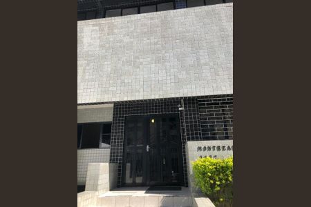 Studio para alugar com 35m², 1 quarto e sem vaga Studio para alugar com 35m², 1 quarto e sem vagaFachada