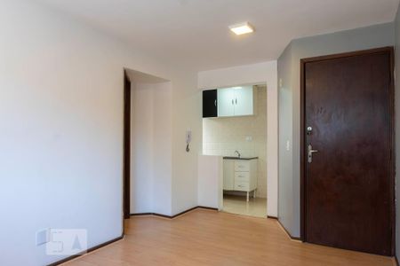 Studio para alugar com 35m², 1 quarto e sem vaga Studio para alugar com 35m², 1 quarto e sem vagaSala