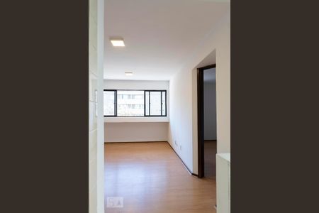 Studio para alugar com 35m², 1 quarto e sem vaga Studio para alugar com 35m², 1 quarto e sem vagaSala