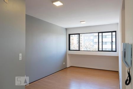 Sala de kitnet/studio para alugar com 1 quarto, 35m² em Bigorrilho, Curitiba