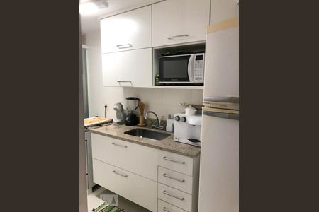 Apartamento à venda com 69m², 2 quartos e 1 vagaCozinha