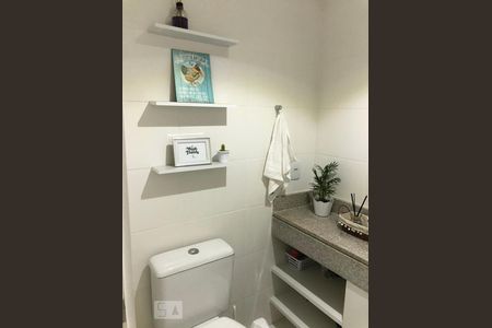 Apartamento à venda com 69m², 2 quartos e 1 vagaBanheiro Social