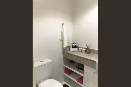 Apartamento à venda com 69m², 2 quartos e 1 vagaBanheiro Quarto 2 - Suíte
