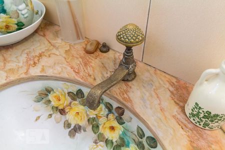 Casa à venda com 220m², 3 quartos e sem vagaLavabo