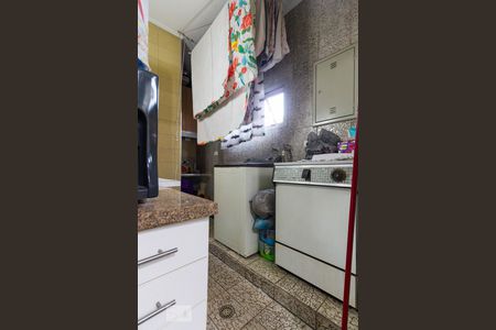 Casa à venda com 220m², 3 quartos e sem vagaÁrea de Serviço