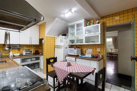 Casa à venda com 220m², 3 quartos e sem vagaCozinha