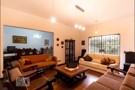 Sala de casa à venda com 3 quartos, 220m² em Planalto Paulista, São Paulo