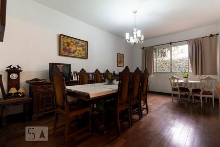 Sala de casa à venda com 3 quartos, 220m² em Planalto Paulista, São Paulo