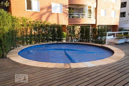 Apartamento à venda com 98m², 3 quartos e 2 vagasÁrea comum - Piscina