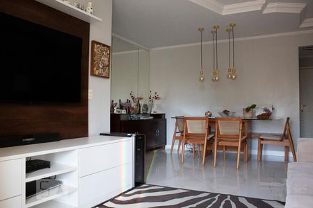 Sala com Sacada de apartamento à venda com 3 quartos, 98m² em Vila Olímpia, São Paulo