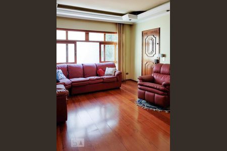 Sala de casa para alugar com 4 quartos, 257m² em Santa Terezinha, São Bernardo do Campo