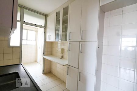 Apartamento para alugar com 98m², 3 quartos e 1 vagaCozinha 