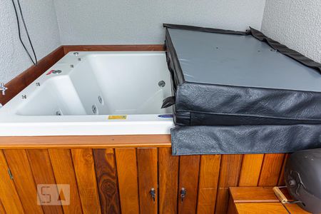 Studio à venda com 76m², 1 quarto e 1 vagaJacuzi - Mezanino 