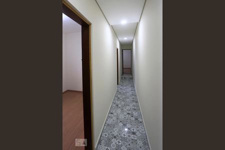 Corredor de casa à venda com 3 quartos, 150m² em Jardim Monte Kemel, São Paulo