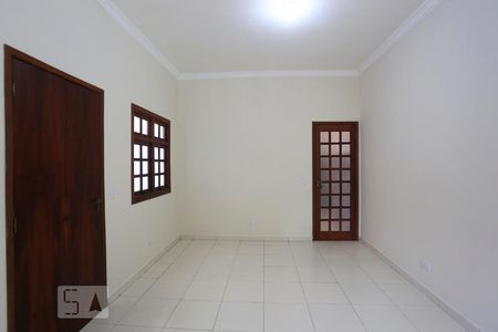 Sala de casa à venda com 3 quartos, 150m² em Jardim Monte Kemel, São Paulo