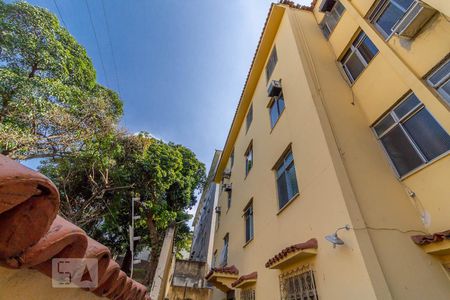 Apartamento à venda com 70m², 2 quartos e sem vagaFachada do bloco
