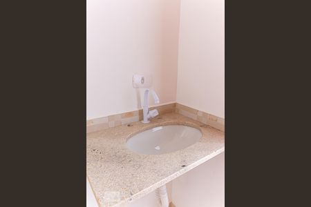 Studio para alugar com 19m², 1 quarto e sem vagaKitnet - Banheiro