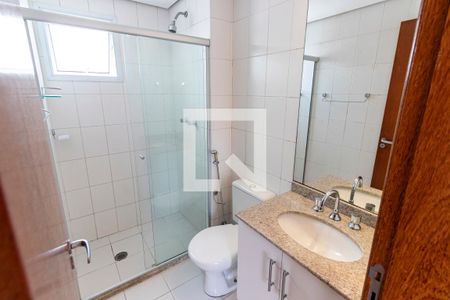 Apartamento para alugar com 75m², 3 quartos e 1 vaga Apartamento para alugar com 75m², 3 quartos e 1 vagaBanheiro da Suíte