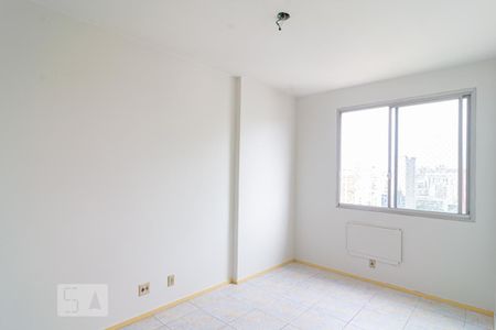Apartamento à venda com 120m², 2 quartos e 1 vaga Apartamento à venda com 120m², 2 quartos e 1 vagaQuarto 2