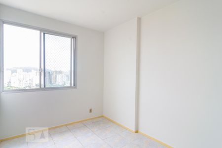 Apartamento à venda com 120m², 2 quartos e 1 vaga Apartamento à venda com 120m², 2 quartos e 1 vagaQuarto 1