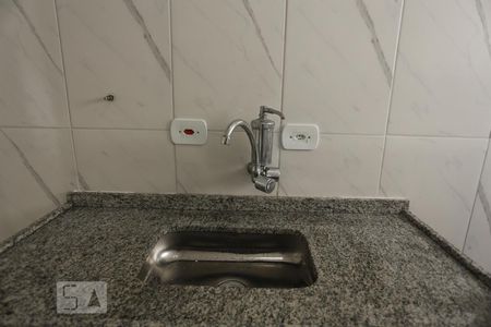 Cozinha de apartamento para alugar com 1 quarto, 33m² em Bela Vista, São Paulo