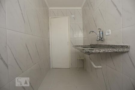 Cozinha de apartamento para alugar com 1 quarto, 33m² em Bela Vista, São Paulo