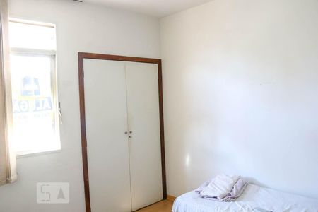 Apartamento à venda com 100m², 3 quartos e 1 vagaQuarto 2