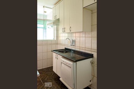 Apartamento à venda com 56m², 2 quartos e 1 vaga Apartamento à venda com 56m², 2 quartos e 1 vagaCozinha - Armários