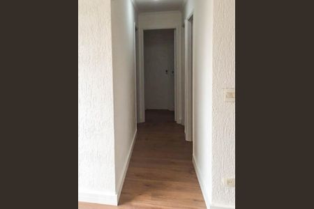 Corredor de apartamento à venda com 3 quartos, 84m² em Vila Ivone, São Paulo