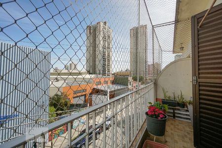 Apartamento para alugar com 109m², 2 quartos e sem vaga Apartamento para alugar com 109m², 2 quartos e sem vagaVaranda
