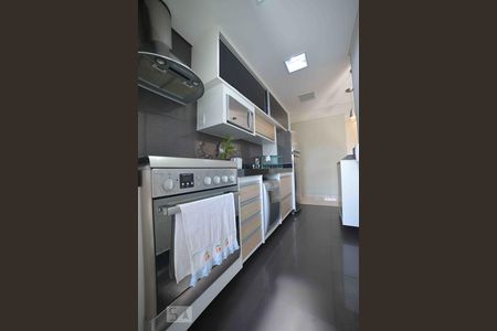 Apartamento para alugar com 75m², 2 quartos e 1 vaga Apartamento para alugar com 75m², 2 quartos e 1 vagaCozinha