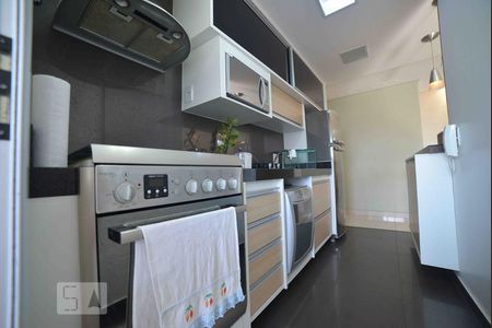 Apartamento para alugar com 75m², 2 quartos e 1 vaga Apartamento para alugar com 75m², 2 quartos e 1 vagaCozinha