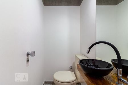Lavabo de apartamento à venda com 2 quartos, 70m² em Indianópolis, São Paulo