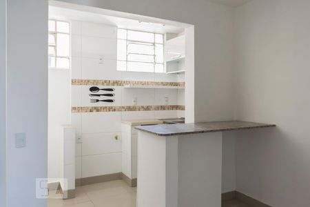 Cozinha de apartamento à venda com 1 quarto, 28m² em Sé, São Paulo