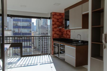 Cozinha de apartamento para alugar com 2 quartos, 58m² em Bela Vista, São Paulo