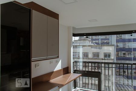 Cozinha de apartamento para alugar com 2 quartos, 58m² em Bela Vista, São Paulo