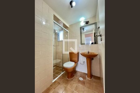 Apartamento para alugar com 63m², 2 quartos e 1 vaga Apartamento para alugar com 63m², 2 quartos e 1 vagaBanheiro