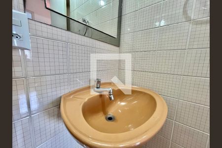 Apartamento para alugar com 63m², 2 quartos e 1 vaga Apartamento para alugar com 63m², 2 quartos e 1 vagaBanheiro