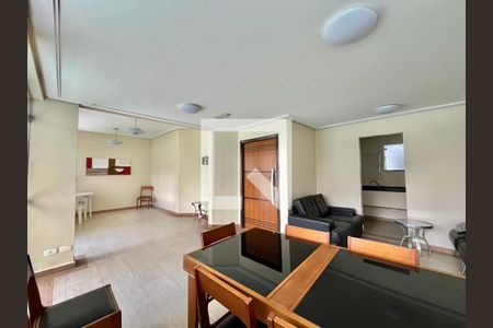 Apartamento para alugar com 63m², 2 quartos e 1 vaga Apartamento para alugar com 63m², 2 quartos e 1 vagaÁrea comum - Salão de festas