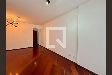 Apartamento para alugar com 63m², 2 quartos e 1 vaga Apartamento para alugar com 63m², 2 quartos e 1 vagaSala