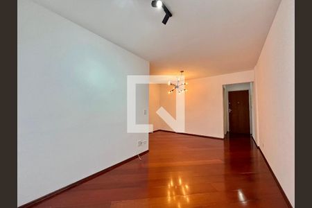 Apartamento para alugar com 63m², 2 quartos e 1 vaga Apartamento para alugar com 63m², 2 quartos e 1 vagaSala
