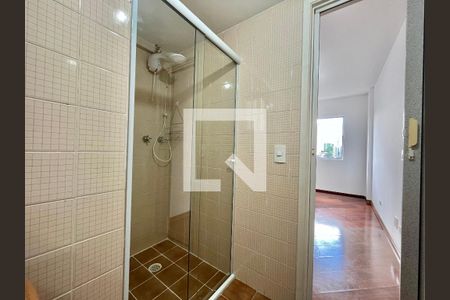 Apartamento para alugar com 63m², 2 quartos e 1 vaga Apartamento para alugar com 63m², 2 quartos e 1 vagaBanheiro da Suíte