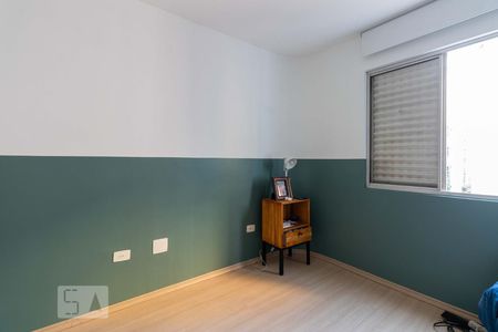 Quarto 2 de apartamento para alugar com 2 quartos, 60m² em Itaim Bibi, São Paulo
