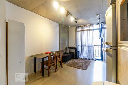 Sala de kitnet/studio para alugar com 1 quarto, 35m² em Santo Amaro, São Paulo