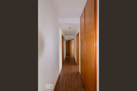 Apartamento à venda com 175m², 4 quartos e 3 vagasCorredor Quartos
