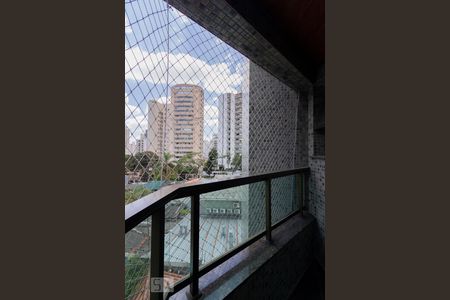 Apartamento à venda com 175m², 4 quartos e 3 vagasVaranda Suíte 4