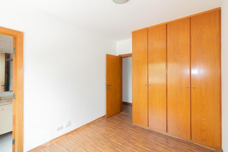 Apartamento à venda com 175m², 4 quartos e 3 vagasSuíte 2