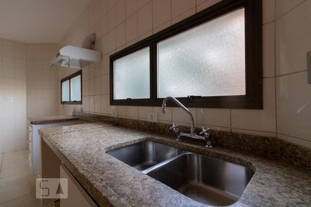 Apartamento à venda com 175m², 4 quartos e 3 vagasCozinha